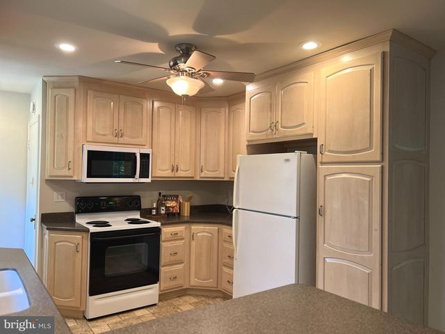 3100 N TORONTO ST, Arlington, VA 22213