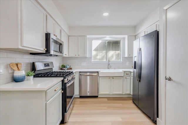 13000 Meadowheath CV, Austin, TX 78729