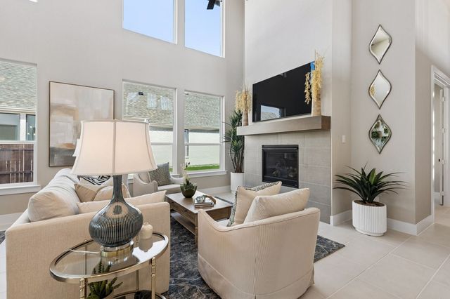 1003 Goldenrod Drive, Justin, TX 76247