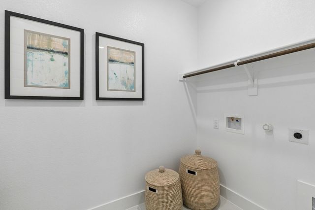1003 Goldenrod Drive, Justin, TX 76247
