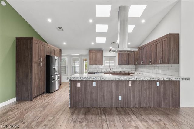 7650 Cowboy Trail, Las Vegas, NV 89131