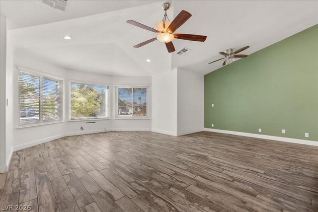 7650 Cowboy Trail, Las Vegas, NV 89131