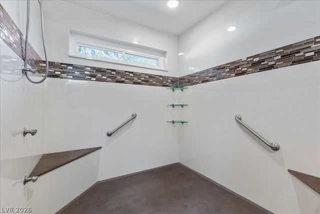 7650 Cowboy Trail, Las Vegas, NV 89131