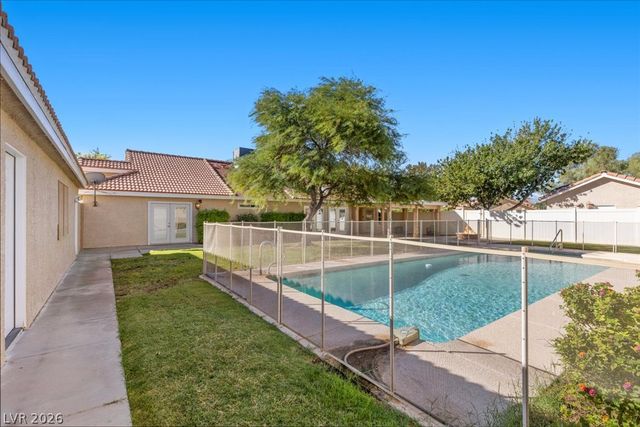 7650 Cowboy Trail, Las Vegas, NV 89131