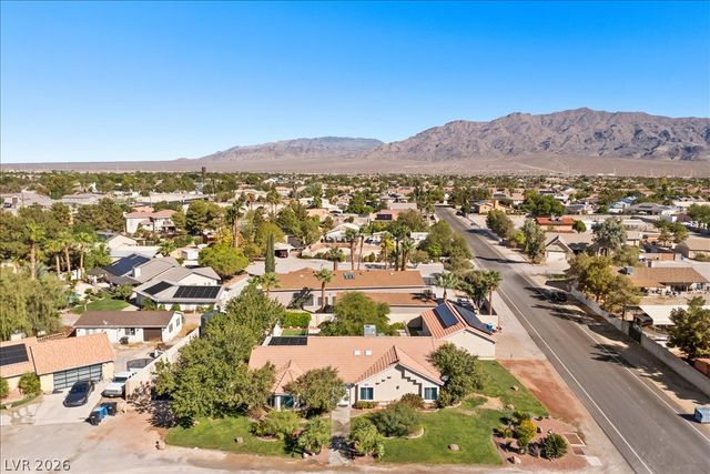 7650 Cowboy Trail, Las Vegas, NV 89131