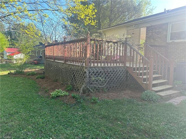 784 White Pines Country Club Road, Mount Airy, NC 27030