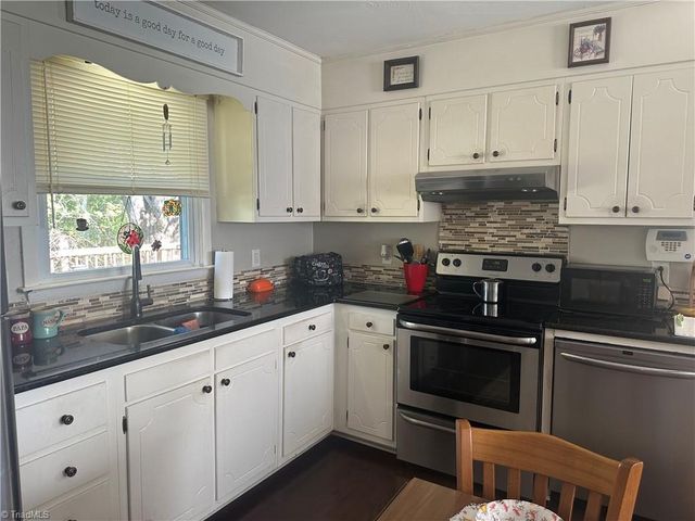 784 White Pines Country Club Road, Mount Airy, NC 27030