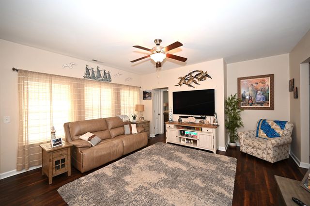 199 Palmetto Green Dr., Longs, SC 29568