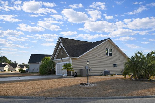 199 Palmetto Green Dr., Longs, SC 29568