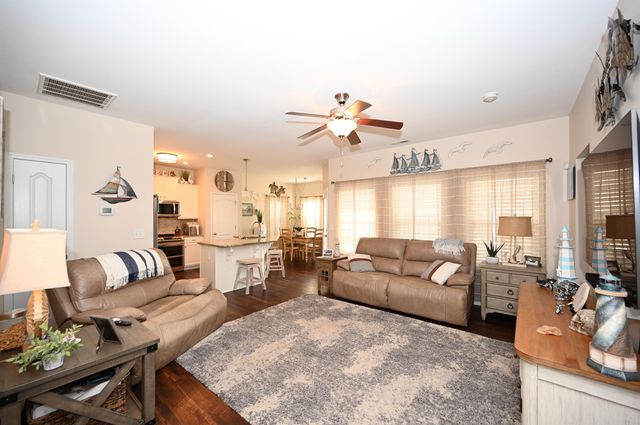 199 Palmetto Green Dr., Longs, SC 29568