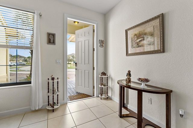 10117 W Villa Circle 10117, Vero Beach, FL 32966