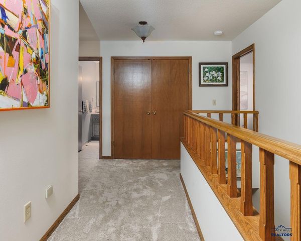 3225 BROADMOOR DR, Rapid City, SD 57702