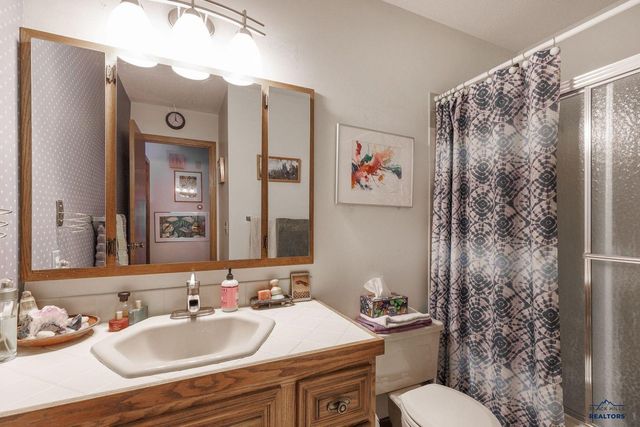 3225 BROADMOOR DR, Rapid City, SD 57702