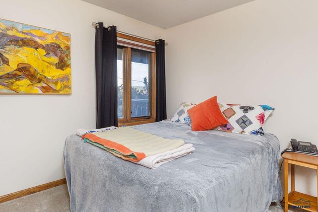 3225 BROADMOOR DR, Rapid City, SD 57702