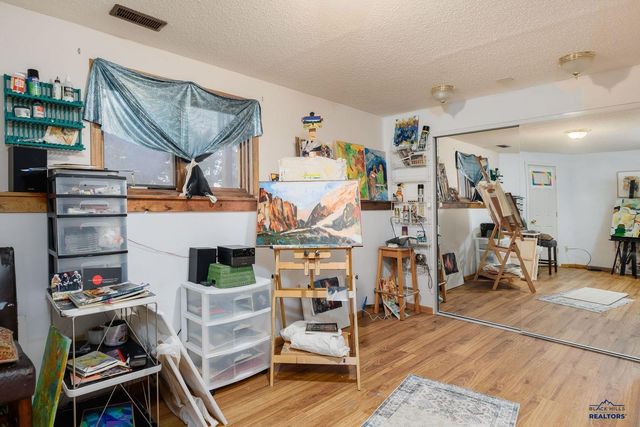 3225 BROADMOOR DR, Rapid City, SD 57702