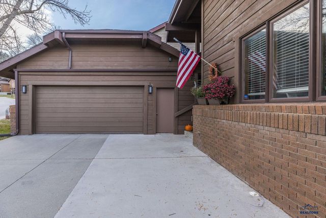 3225 BROADMOOR DR, Rapid City, SD 57702