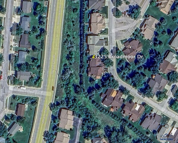 3225 BROADMOOR DR, Rapid City, SD 57702