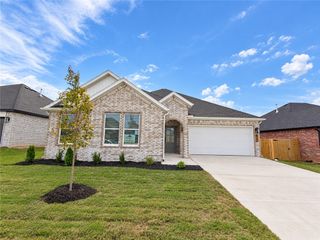 6701 SW Basswood Avenue, Bentonville, AR 72713
