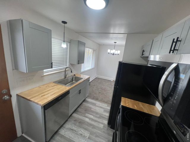 2150 19th Ave, Greeley, CO 80631