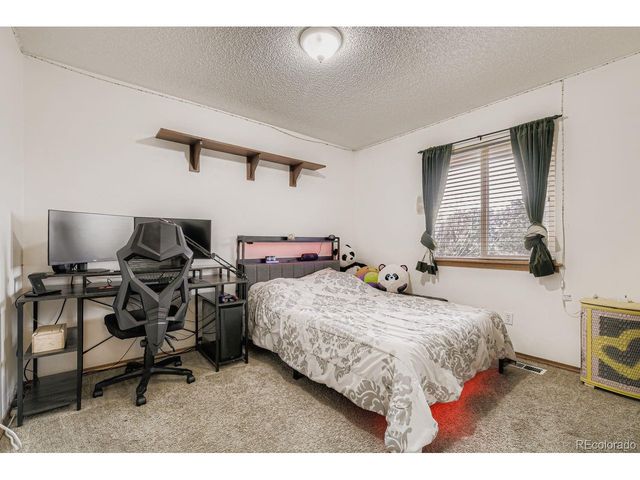 8370 Steadman Dr, Colorado Springs, CO 80920