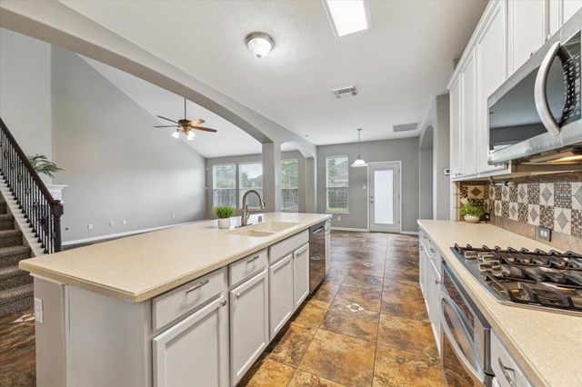 3122 Schumann Oaks Drive, Spring, TX 77386