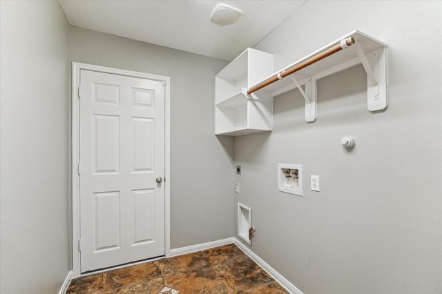 3122 Schumann Oaks Drive, Spring, TX 77386