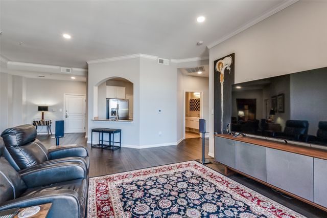 330 Las Colinas Boulevard E 1424, Irving, TX 75039