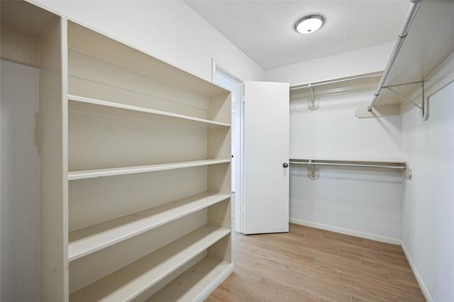 2507 Foxden Drive, Pearland, TX 77584