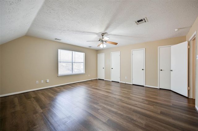 2507 Foxden Drive, Pearland, TX 77584