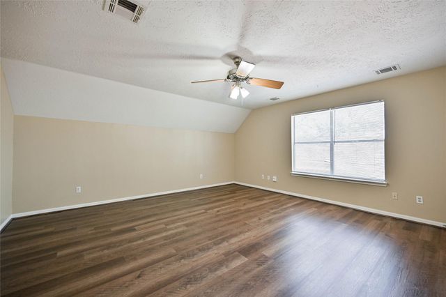 2507 Foxden Drive, Pearland, TX 77584