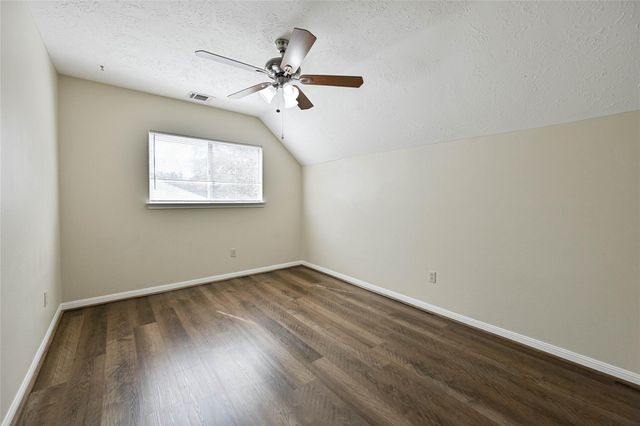 2507 Foxden Drive, Pearland, TX 77584