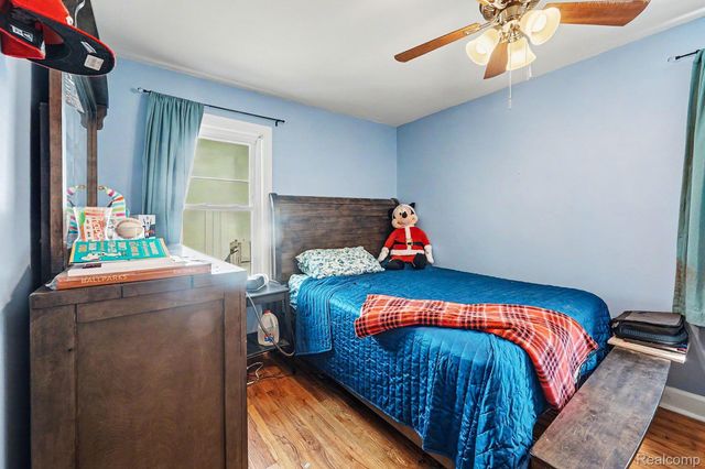 8215 Clinton River Road, Sterling Heights, MI 48314