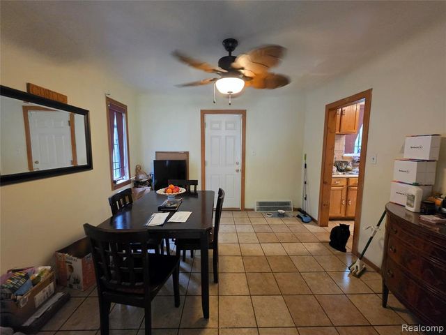 15832 Griggs Street, Detroit, MI 48238