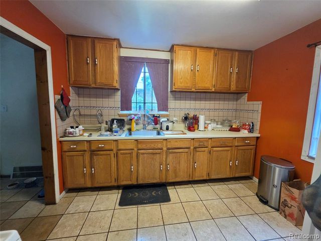 15832 Griggs Street, Detroit, MI 48238