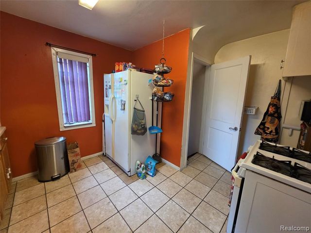 15832 Griggs Street, Detroit, MI 48238