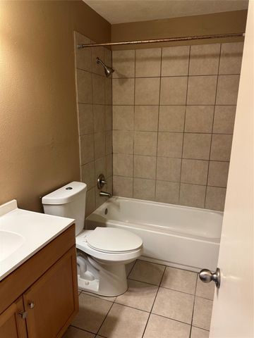 12110 Bowsman Drive, Tomball, TX 77377