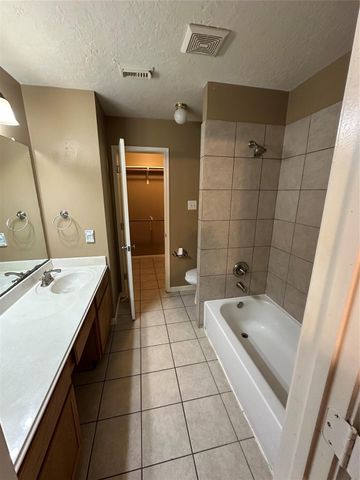 12110 Bowsman Drive, Tomball, TX 77377