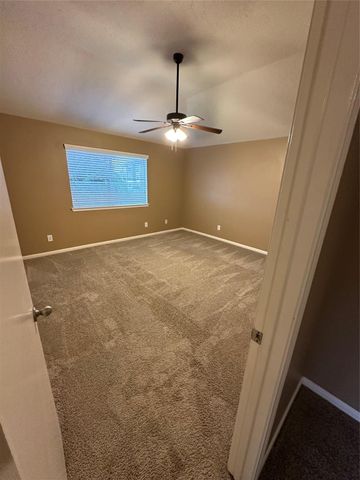 12110 Bowsman Drive, Tomball, TX 77377