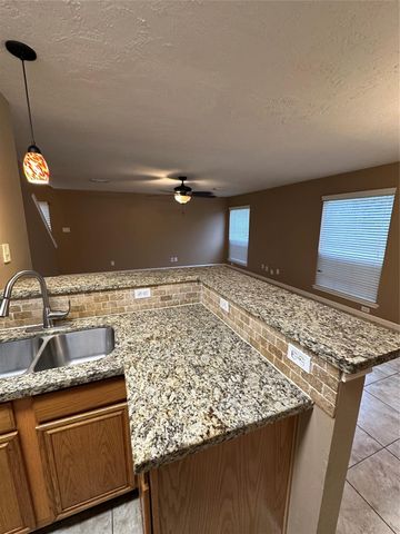 12110 Bowsman Drive, Tomball, TX 77377