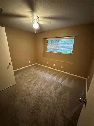 12110 Bowsman Drive, Tomball, TX 77377
