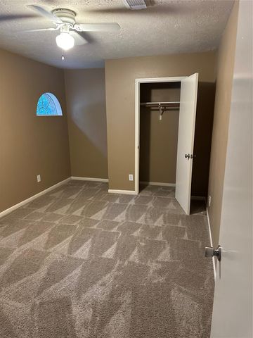 12110 Bowsman Drive, Tomball, TX 77377
