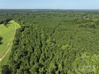 000 CHESTERFIELD Road, Wadesboro, NC 28170