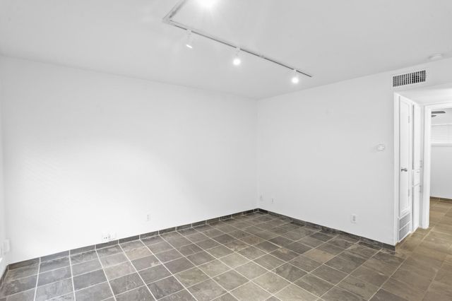 3602 Garrott Street Street 4, Houston, TX 77006