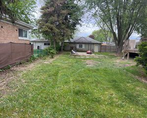 8720 Palmer Street, River Grove, IL 60171