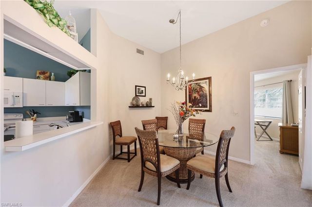 2541 Citrus Lake Dr Apt 205, Naples, FL 34109