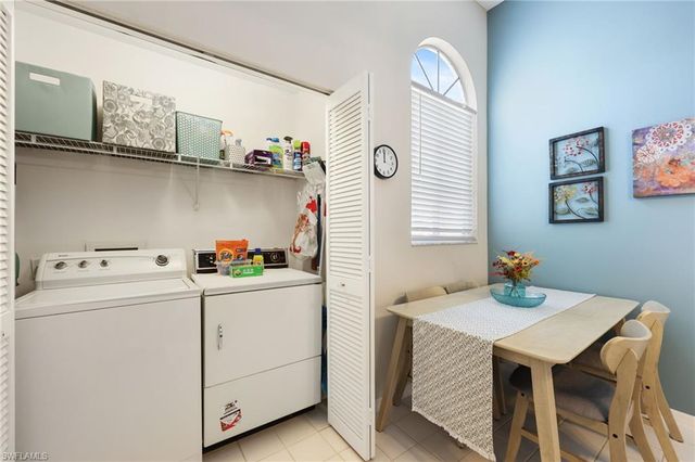 2541 Citrus Lake Dr Apt 205, Naples, FL 34109