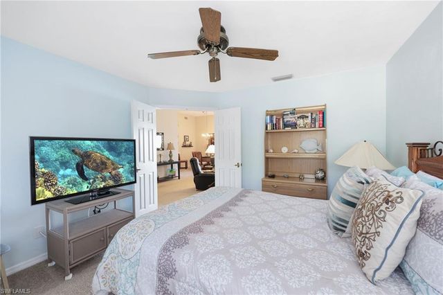 2541 Citrus Lake Dr Apt 205, Naples, FL 34109