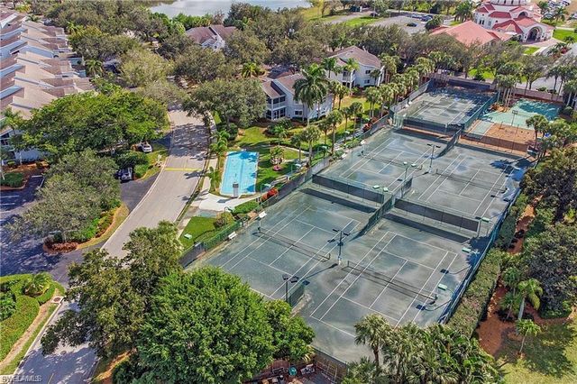 2541 Citrus Lake Dr Apt 205, Naples, FL 34109