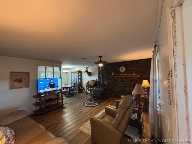 411064 E 1180 Road, Eufaula, OK 74432