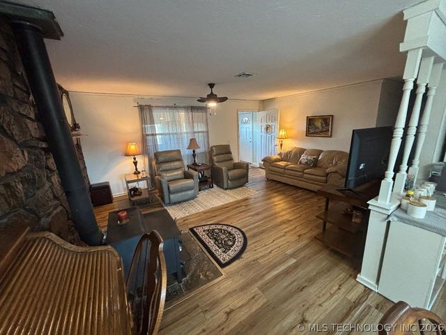 411064 E 1180 Road, Eufaula, OK 74432